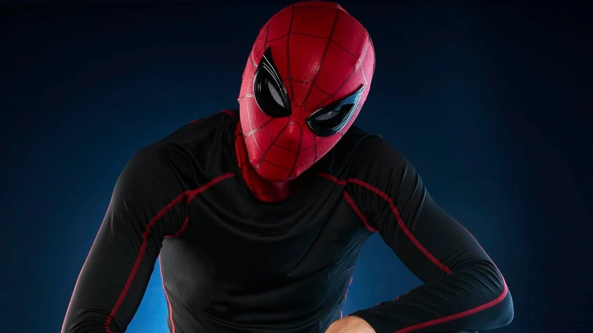 قناع-spider-man-حقيقي-بعيون-متحركة-ينقل-تجربة-الرجل-العنكبوت-لمستوى-آخر!-–-العاب-–-يلا-لايف