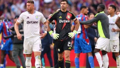 مانشستر-يونايتد-يتوصل-إلى-اتفاق-للتعاقد-مع-إيميليانو-مارتينيز-–-الدوري-الانجليزي