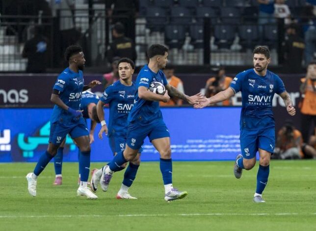الهلال-يسحق-الأخدود-بثلاثية-في-الدوري-السعودي-–-الدوري-السعودي