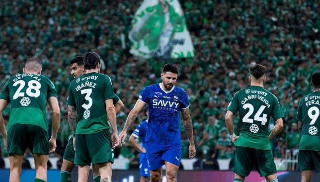 المسابقات-تصدم-الأهلي-بشأن-موعد-مواجهة-الهلال-–-الدوري-السعودي