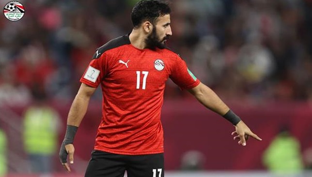 محاولات-لتجهيز-مهند-لاشين-للحاق-بمباراة-مصر-وبوركينا-–-الدوري-المصري