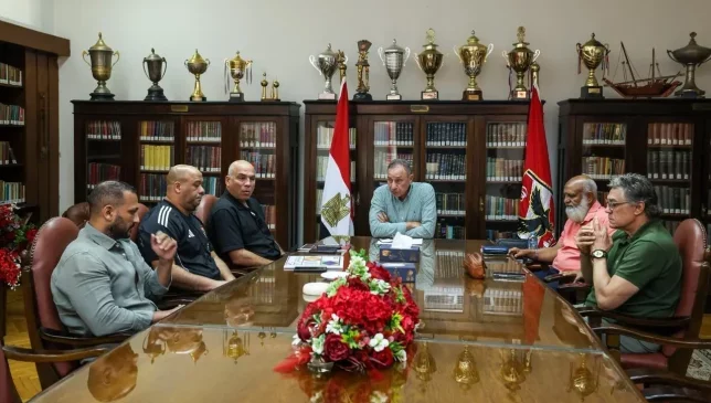 الخطيب-يضم-وليد-ويوسف-للجنة-تخطيط-الأهلي-–-الدوري-المصري