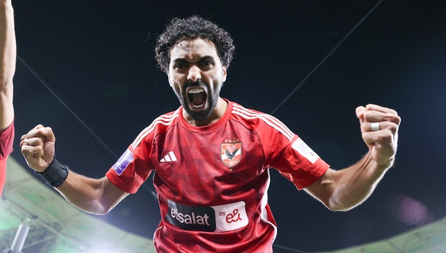 حسين-الشحات-ينتظر-قرار-الأهلي-بشأن-العرض-الليبي-–-الدوري-المصري