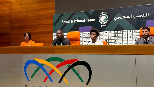 مدرب-ساحل-العاج-يتوقع-انتقال-نجوم-بلاده-للدوري-السعودي-ويشيد-بالبريكان-–-الدوري-السعودي