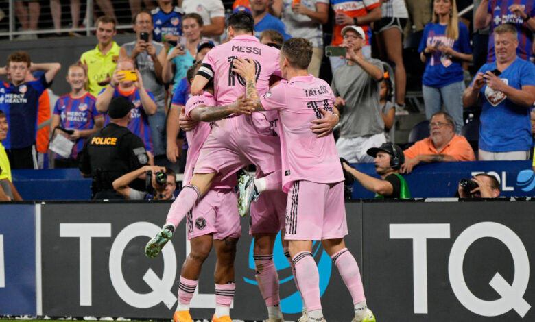 هانزي-فليك-يفتح-الباب-أمام-تدريب-ميسي-في-برشلونة-–-الدوري-الاسباني