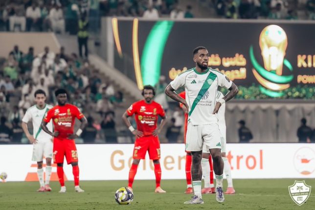 الأهلي-السعودي-يحسم-مصير-إيفان-توني-–-الدوري-السعودي