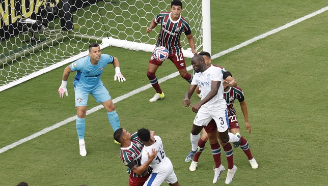 تياجو-سيلفا-يجد-ضالته-في-إيطاليا-بفرصة-غير-متوقعة-–-الدوري-الايطالي