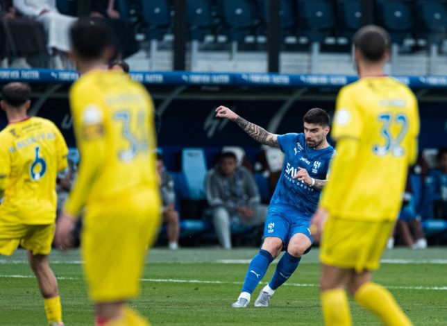 الهلال-يسحق-الحزم.-ويواصل-صدارة-الدوري-قبل-ديربي-الرياض-–-الدوري-السعودي