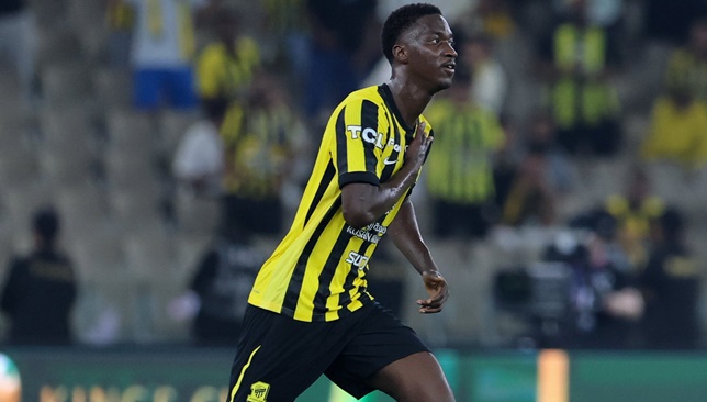 موقف-دومبيا-من-اللحاق-بمباراة-الاتحاد-وضمك-–-الدوري-السعودي