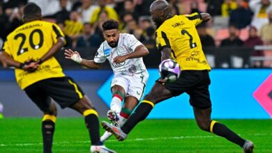 الاتحاد-يسقط-أمام-الاتفاق-بهدف-الغنام-وطرد-رايكوفيتش.-فيديو-–-الدوري-السعودي