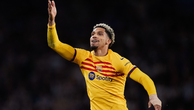 فليك-يسلط-الضوء-على-مستقبل-أراوخو-ويطالب-بالصبر-على-زميله-–-الدوري-الاسباني