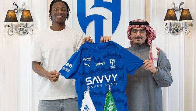 ميتي-وكوليبالي-يدخلان-حسابات-الهلال-ضد-الأهلي-–-الدوري-السعودي