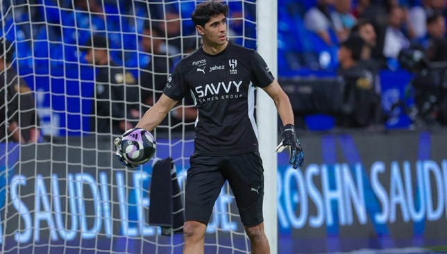 الهلال-يعلن-سبب-غياب-ياسين-بونو-عن-التدريبات-قبل-مواجهة-شباب-الأهلي-–-الدوري-السعودي