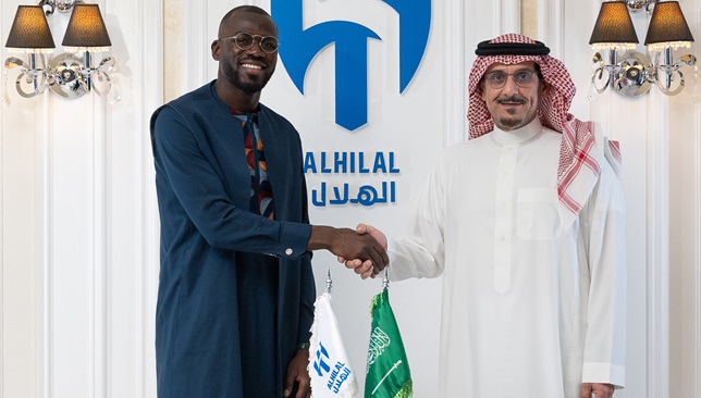 أول-رسالة-من-كوليبالي-بعد-تمديد-عقده-مع-الهلال-–-الدوري-السعودي