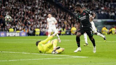 أرسنال-يُكافئ-ساكا-بعقدِ-جديد-وراتب-أعلى-–-الدوري-الانجليزي