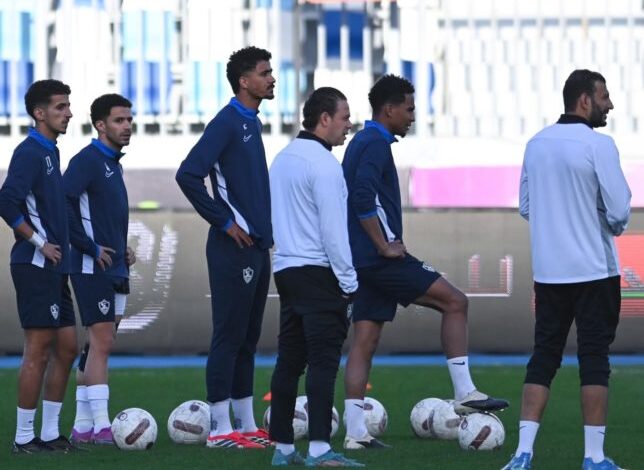 تشكيلة-هجومية-من-معتمد-جمال-في-مباراة-الزمالك-وحرس-الحدود-–-الدوري-المصري