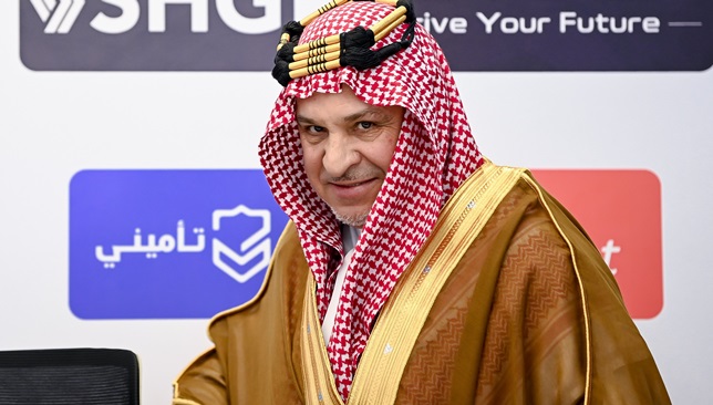 بن-زكري-يشدد-على-ضرورة-فوز-الشباب-أمام-الرياض-–-الدوري-السعودي