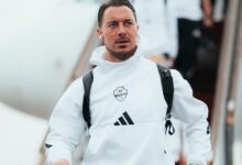 يايسله-يضع-تركيزه-على-الهلال-بعد-درس-القادسية-–-الدوري-السعودي