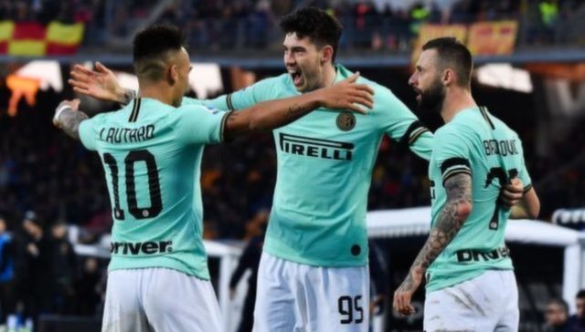 إنتر-ميلان-يخبر-برشلونة-بشرط-التعاقد-مع-باستوني-–-الدوري-الاسباني