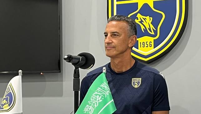 شاموسكا-يتحدى-سجله-المتواضع-أمام-الهلال-–-الدوري-السعودي