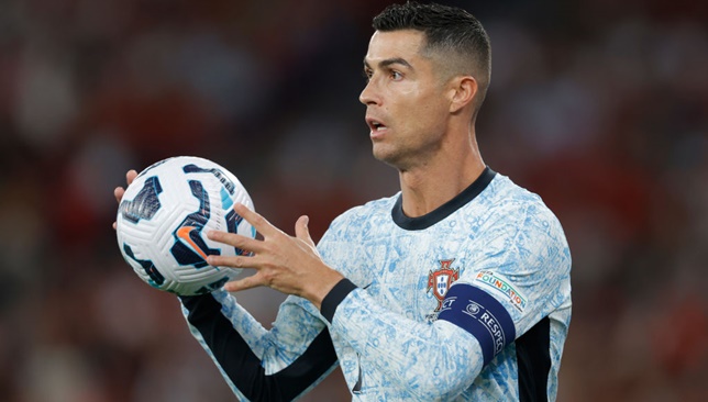 وزير-الرياضة-الكونغولي-يثير-الجدل-بتصريحه-حول-رونالدو.-“سنجعله-يبكي”-–-الدوري-السعودي