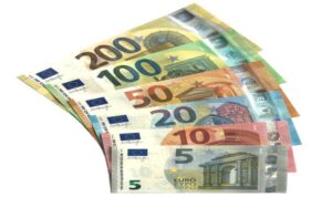 توقعات-رفع-الفائدة-من-المركزي-الأوروبي-تدفع-اليورو-للصعود-–-يلا-لايف