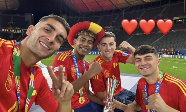 مدرب-إسبانيا-عن-نجم-برشلونة:-لاعب-مثل-الآخرين-–-عالم-الرياضة