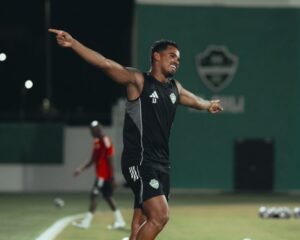 عقوبة-وراء-جلوس-جالينو-على-مقاعد-الأهلي-أمام-نيوم-–-الدوري-السعودي-–-عالم-الرياضة