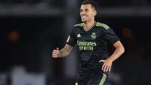 مدير-فيورنتينا-يحسم-الجدل-حول-تعاقده-مع-داني-سيبايوس-–-الدوري-الاسباني-–-عالم-الرياضة