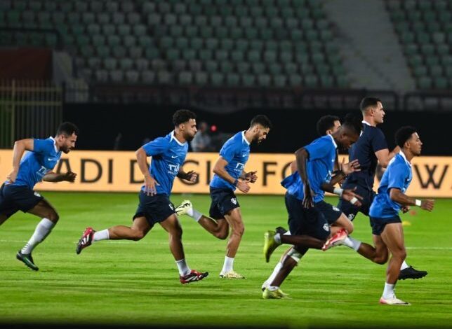 الزمالك-يعاقب-مدافعه-بعد-الطرد-أمام-دجلة-–-الدوري-المصري-–-عالم-الرياضة