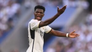 نار-ريال-مدريد-تدفع-تشواميني-إلى-القمة!-–-الدوري-الاسباني-–-عالم-الرياضة