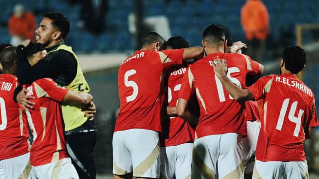 الأهلي-يقترب-من-استعادة-مدافعه-قبل-لقاء-سيراميكا-–-الدوري-المصري-–-عالم-الرياضة