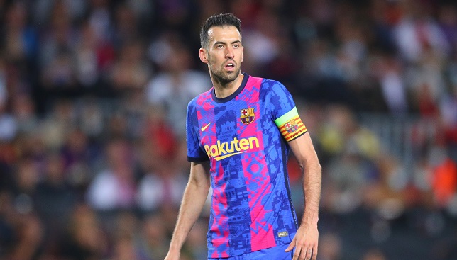 بوسكيتس-يقرر-الاعتزال-بنهاية-الموسم.-أسطورة-برشلونة-يودّع-الملاعب-–-الدوري-الاسباني-–-عالم-الرياضة