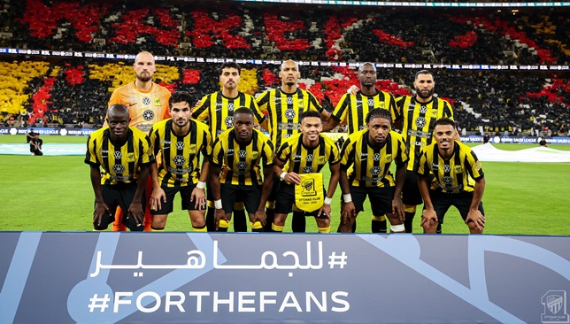 الإصابة-تجبر-الاتحاد-على-تبديل-اضطراري-أمام-النصر.-شاهد-–-الدوري-السعودي-–-عالم-الرياضة