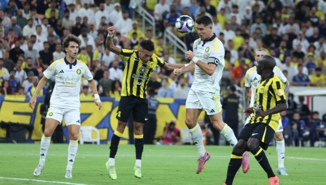 كواليس-ما-دار-في-غرفة-النصر-بين-شوطي-الكلاسيكو-وتعليمات-جيسوس-–-الدوري-السعودي-–-عالم-الرياضة