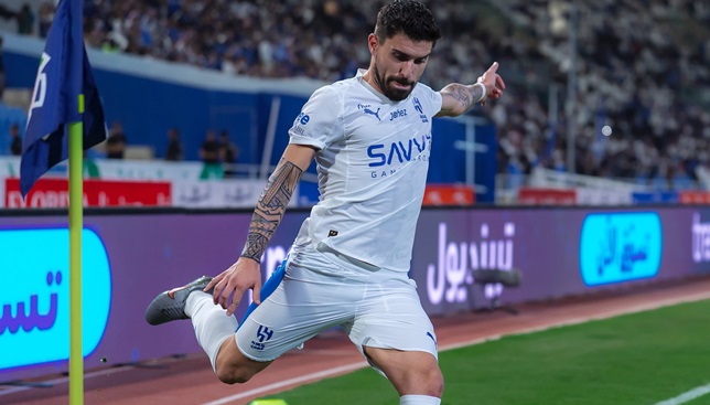 نيفيز-يهدي-النجمة-الهدف-الثاني-في-شباك-الهلال.-فيديو-–-الدوري-السعودي-–-عالم-الرياضة