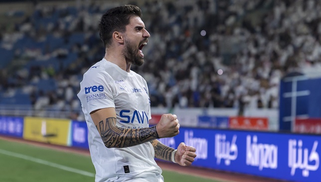 ناديان-تركيان-يُراقبان-وضع-نيفيز-مع-الهلال-لضمه-–-الدوري-السعودي-–-عالم-الرياضة