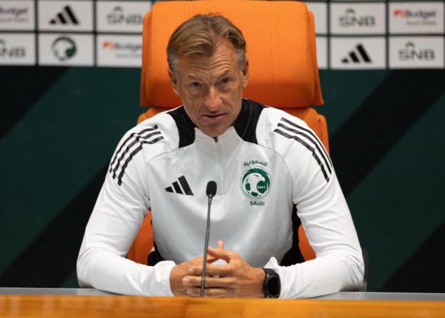 رينارد-يحث-اللاعبين-السعوديين-على-الاقتداء-بسالم-الدوسري-–-الدوري-السعودي-–-عالم-الرياضة