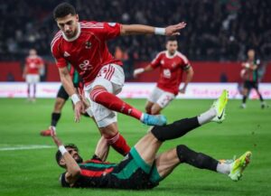 اعتراف-هام-من-مدير-الأهلي-بشأن-عقود-خماسي-الفريق-–-الدوري-المصري-–-عالم-الرياضة