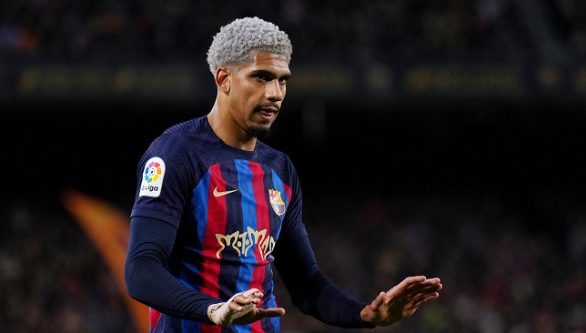 هل-سيَلعب-أراوخو-مع-برشلونة-في-كأس-السوبر-الإسباني؟-–-الدوري-الاسباني-–-عالم-الرياضة