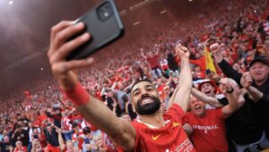 مايكل-أوين-يتوقع-استمرار-محمد-صلاح-مع-ليفربول-–-الدوري-الانجليزي-–-عالم-الرياضة