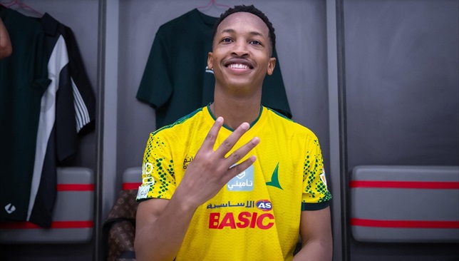 الكشف-عن-سر-تأخر-انتقال-هوساوي-من-الخليج-إلى-الهلال-–-الدوري-السعودي-–-عالم-الرياضة