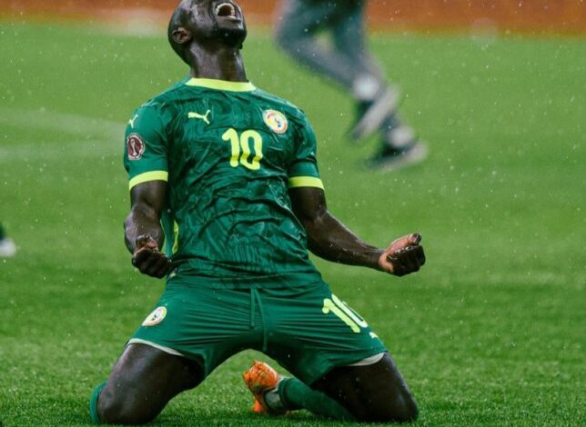 النصر-يحتفل-بتتويج-ماني-بلقب-أمم-أفريقيا-بطريقة-مميزة-–-الدوري-السعودي-–-عالم-الرياضة