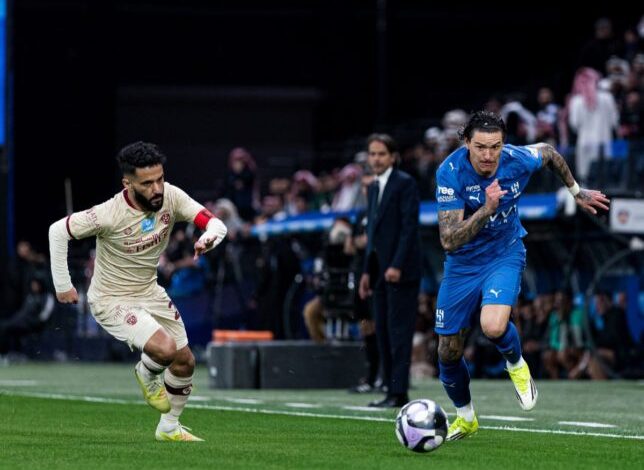 الهلال-يسحق-الفيحاء-برباعية-ويواصل-الانفراد-بصدارة-الدوري.-فيديو-–-الدوري-السعودي-–-عالم-الرياضة