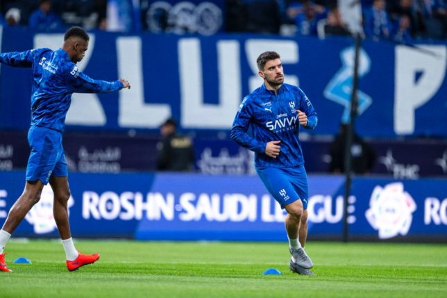 الهلال-يضرب-الفيحاء-بالهدف-الثالث-برأسية-كنو.-فيديو-–-الدوري-السعودي-–-عالم-الرياضة