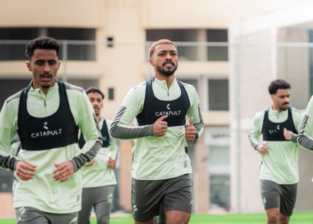 الفتح-يرفض-انتقال-نجمه-إلى-الهلال-مقابل-8-ملايين-–-الدوري-السعودي-–-عالم-الرياضة