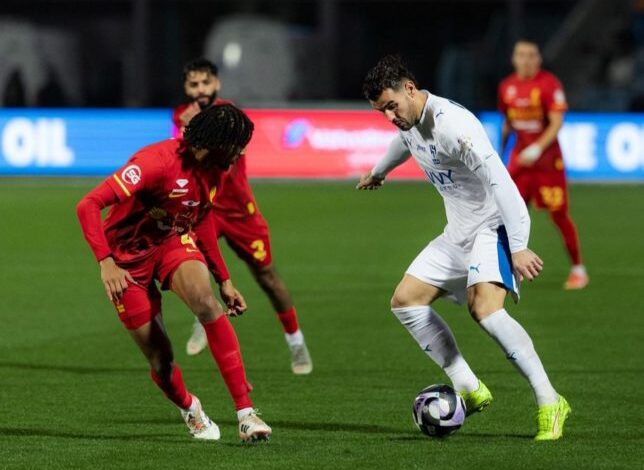 سباق-الدوري-السعودي-يشتعل-بعد-تعادل-الهلال-والقادسية.-فيديو-–-الدوري-السعودي-–-عالم-الرياضة