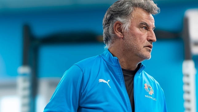 جالتييه-يشرح-سبب-موافقته-على-انتقال-بوابري-إلى-الهلال-–-الدوري-السعودي-–-عالم-الرياضة