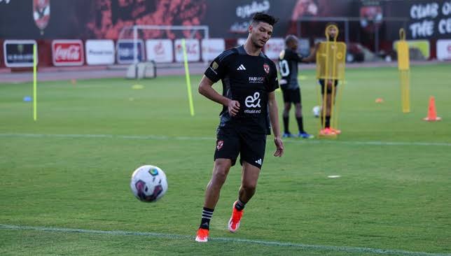 أشرف-داري-يضع-الأهلي-في-مأزق.-هل-تصل-الأزمة-إلى-فيفا؟-–-الدوري-المصري-–-عالم-الرياضة