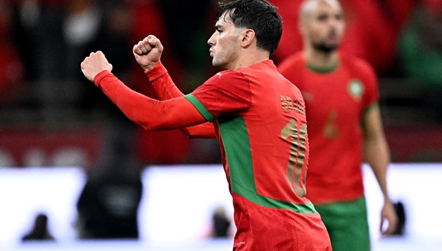 الأسطورة-بانينكا-يُوجه-رسالة-لدياز-بشأن-ركلة-الحلم-الضائع-–-الدوري-الاسباني-–-عالم-الرياضة